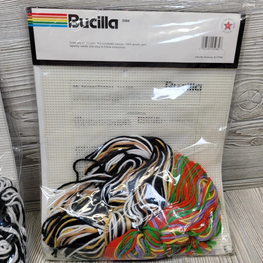 2 Bucilla‎ Plastic Canvas Halloween Collection Craft Kit Ornaments Pumpkin Vtg